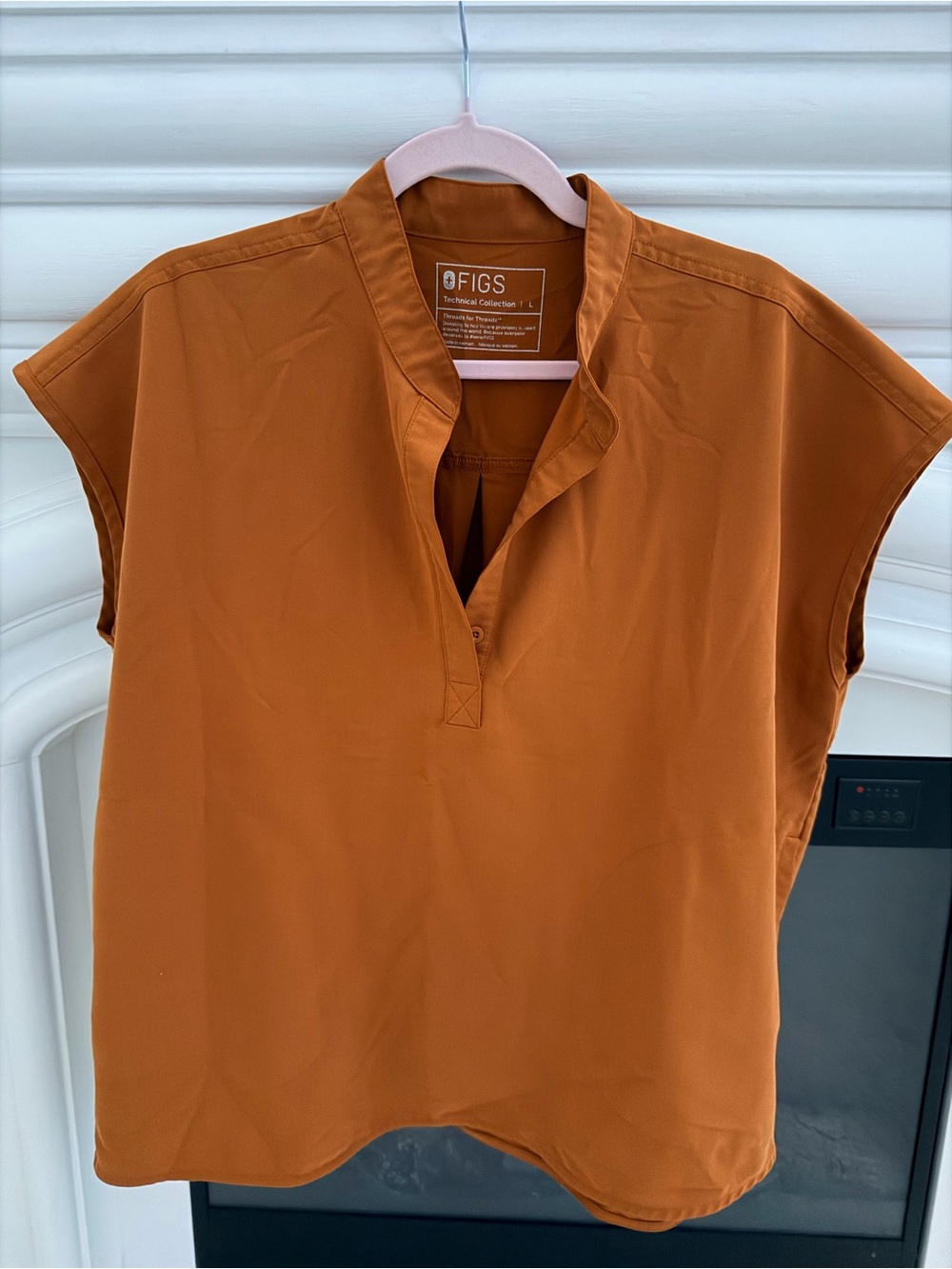 FIGS Women's Rafaela Scrub Top-Size L, Atlantic Fall